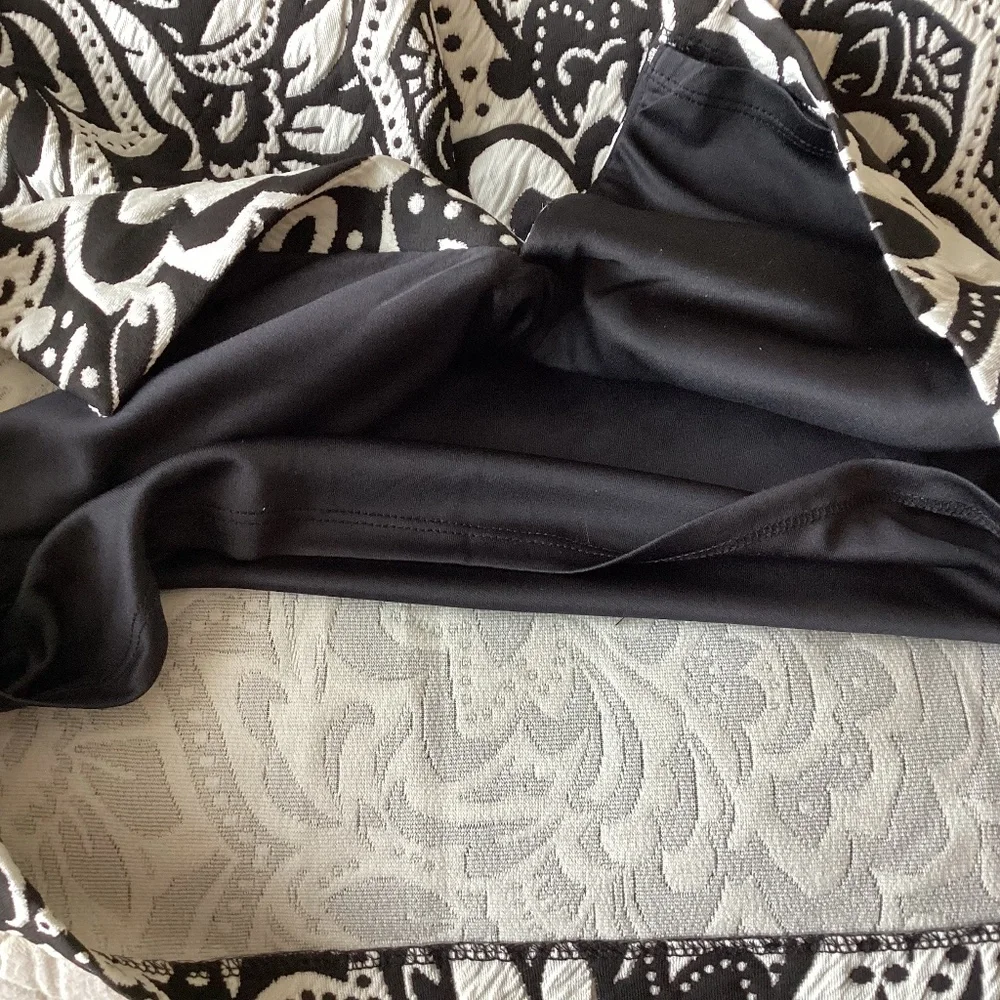 Vince Camuto Floral Jacquard Knit Sheath Dress, size 10 - Picture 12 of 13